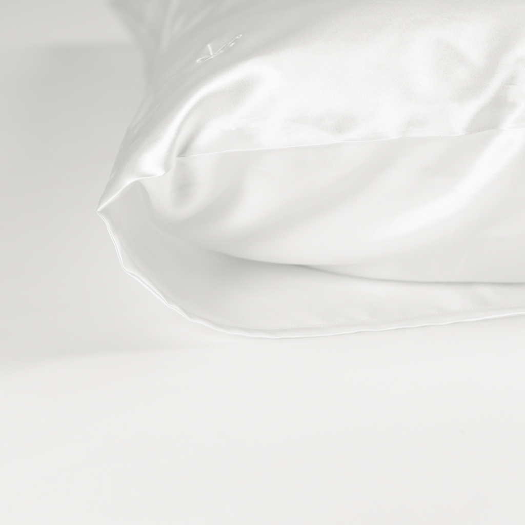 Silk Anti-Acne Pillowcase